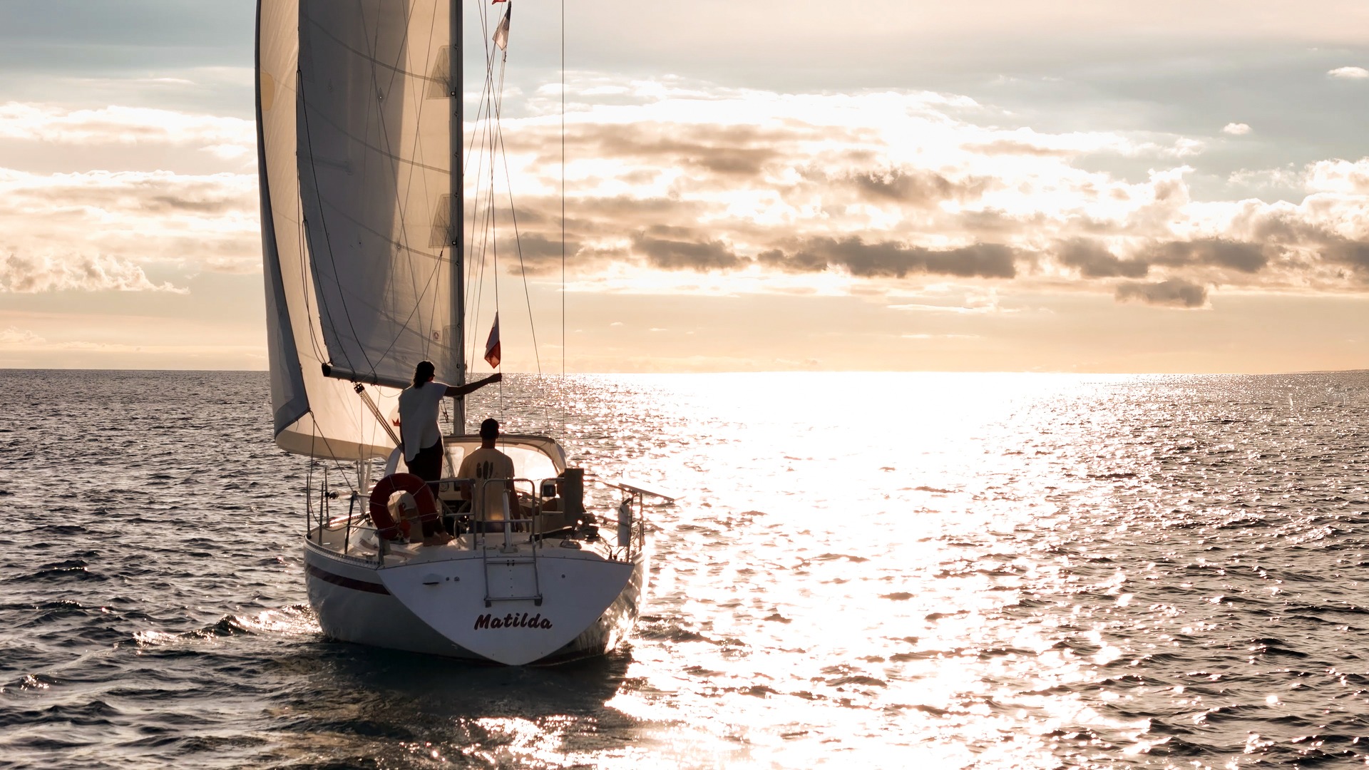 Atardecer sailing in the Azores
